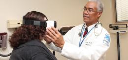 IMG_7505-rv-Dr.RalphAnderson-VRheadset